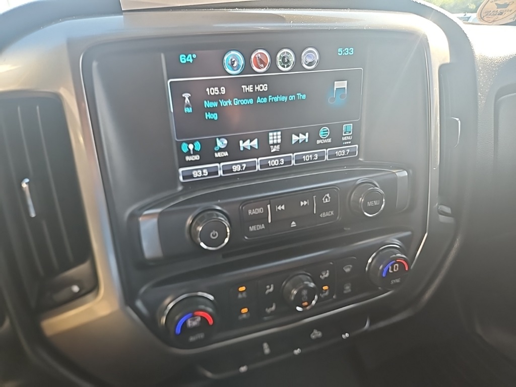 2018 Chevrolet Silverado 1500 LT photo 25