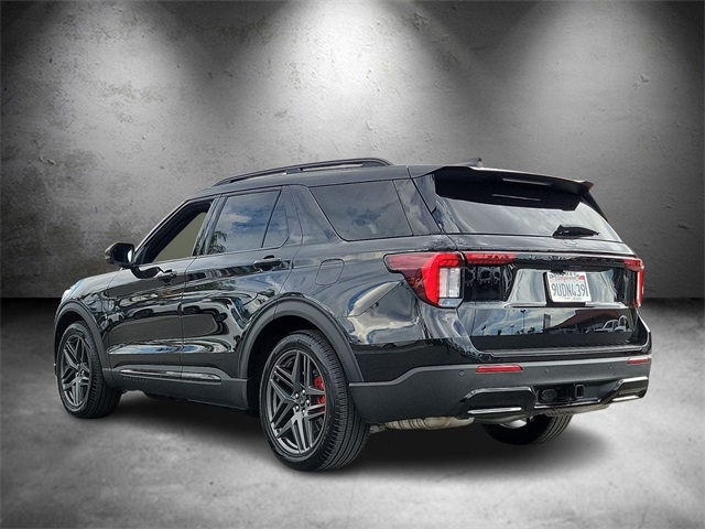 2025 Ford Explorer ST-Line photo 4