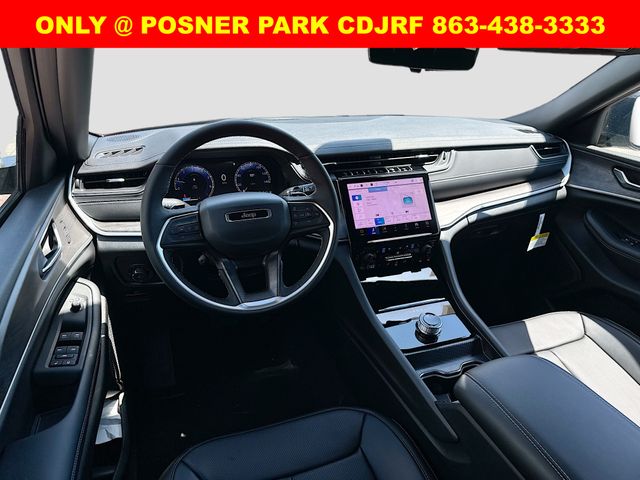 2025 Jeep Grand Cherokee Limited photo 20
