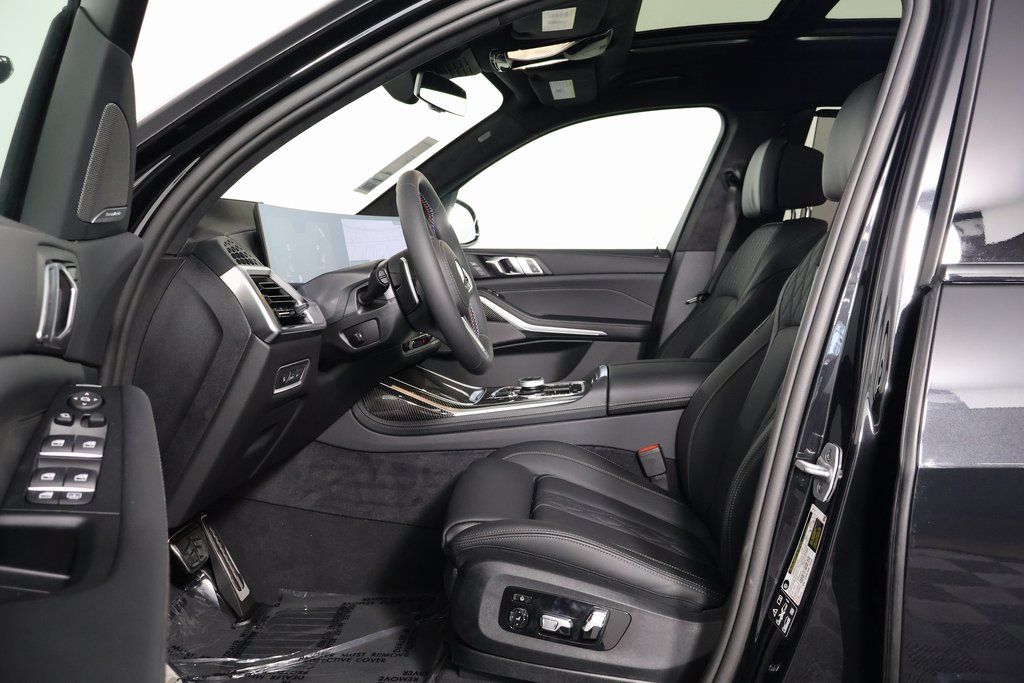 2026 Toyota RAV4 LE photo 5