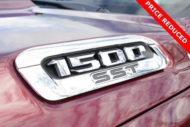 2025 Ram 1500 Laramie photo 2