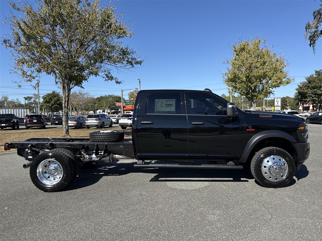 2026 Ram 5500 Tradesman photo 2