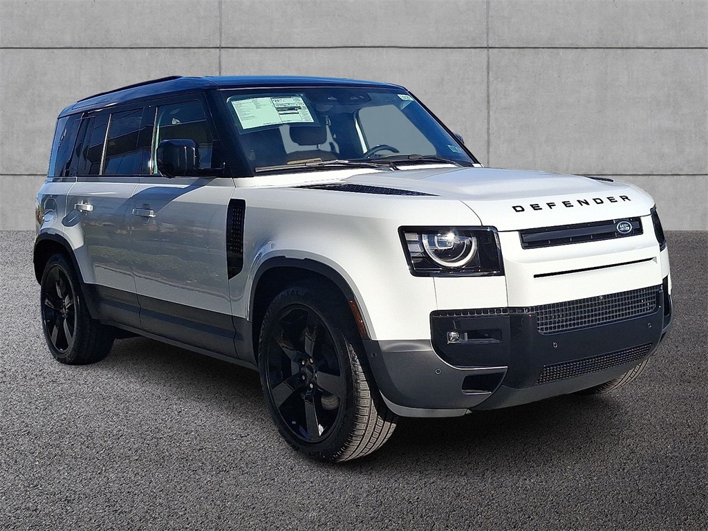 2026 Land Rover Defender 110 S photo 2