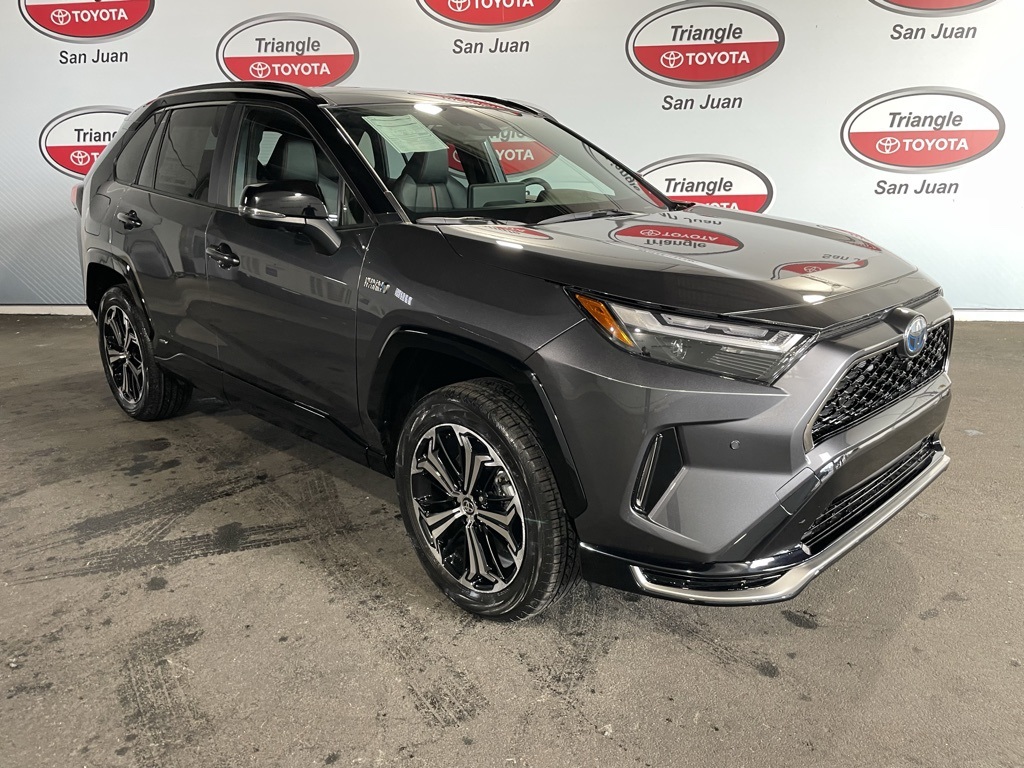 2025 Toyota RAV4 Hybrid XSE photo 3