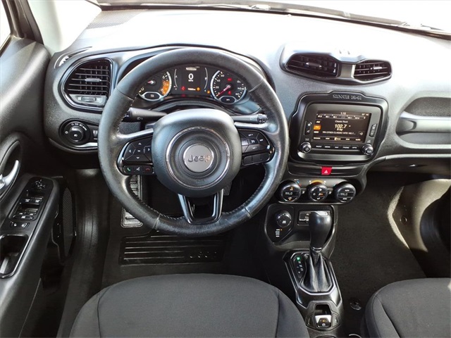 2016 Jeep Renegade Latitude photo 7