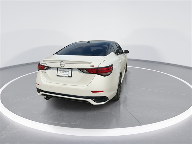 2025 Nissan Sentra SR photo 8