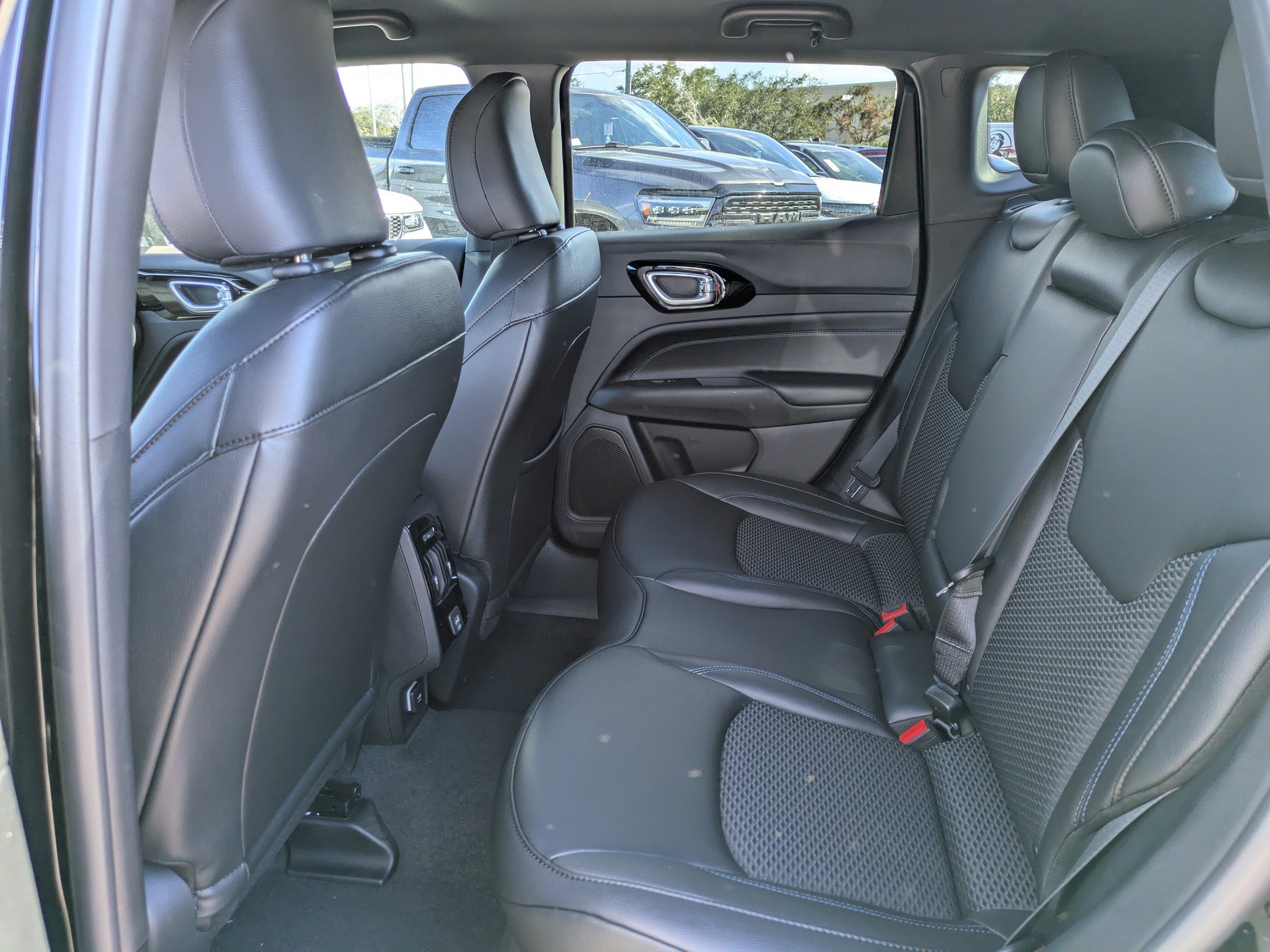 2026 Jeep Compass Altitude photo 2