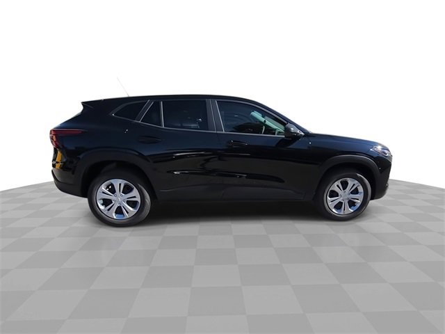 2024 Chevrolet Trax LS photo 8