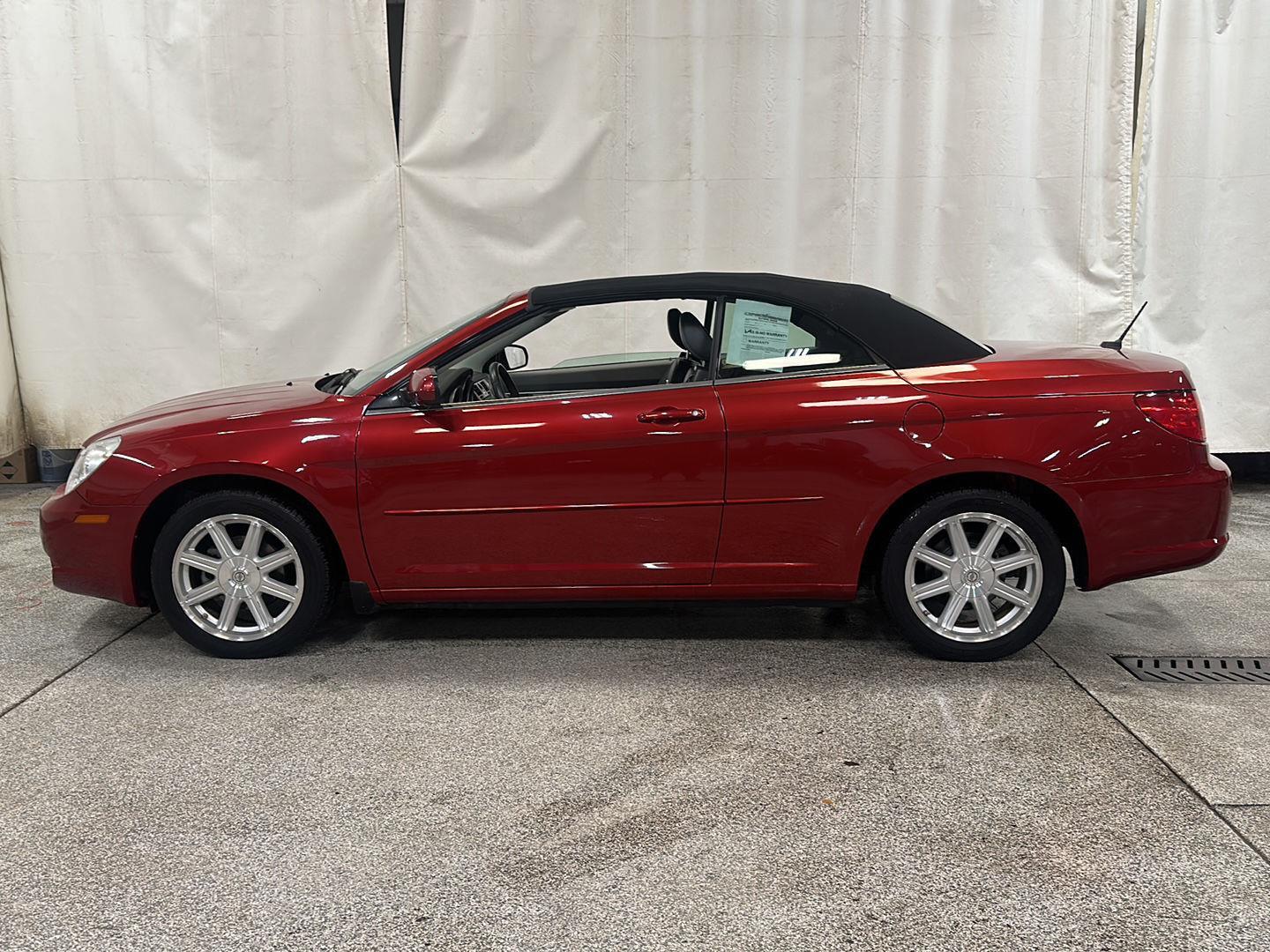 Used 2008 Chrysler Sebring Touring with VIN 1C3LC55R68N677727 for sale in Waconia, Minnesota