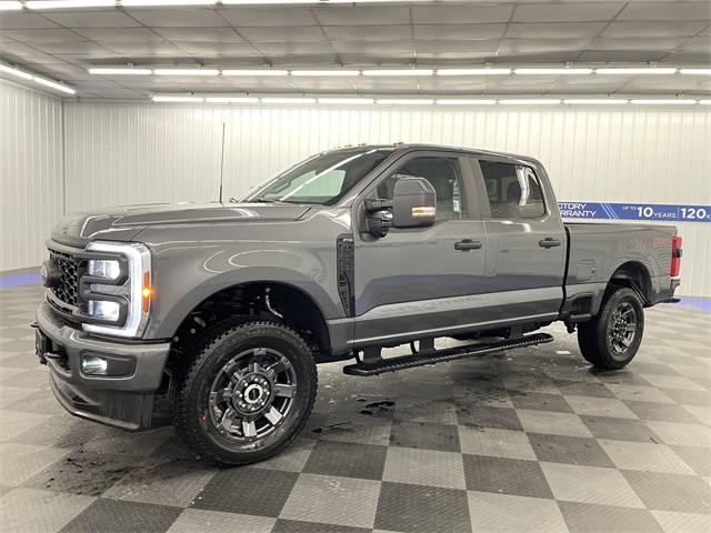 2026 Ford F-250 Super Duty XL's photo