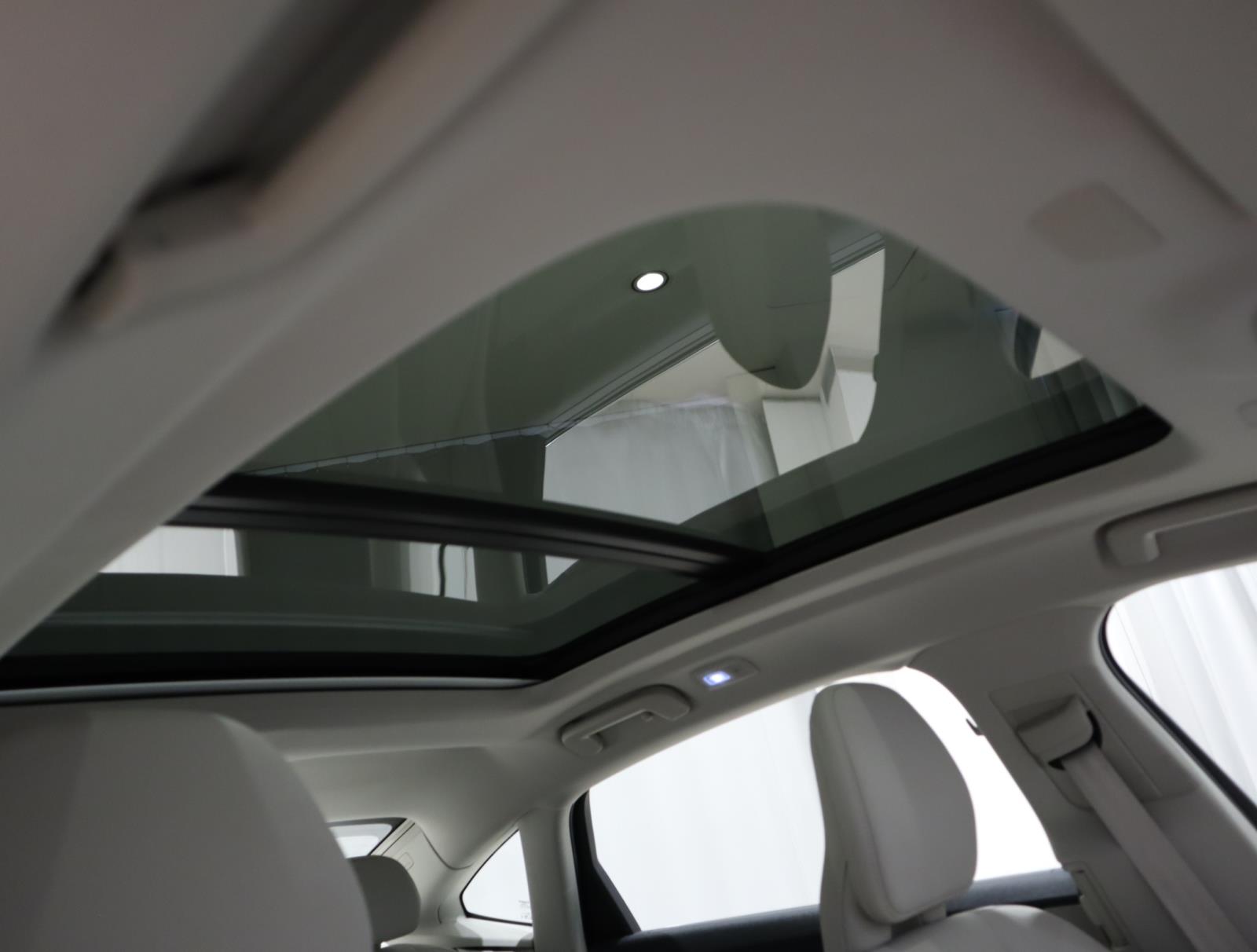 2025 Volvo S90 Plus photo 16