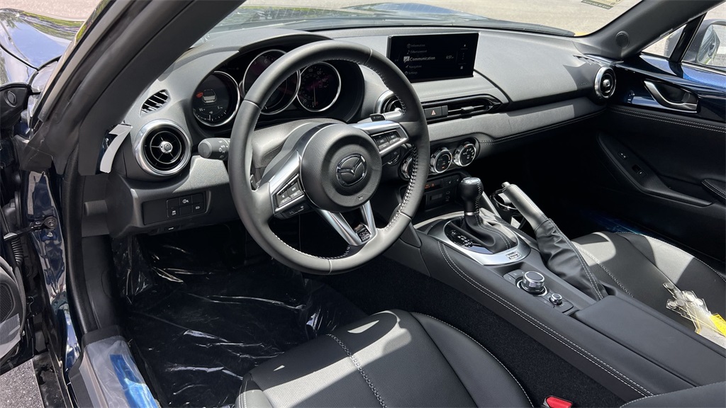 2025 Mazda MX-5 Miata Miata Grand Touring photo 10