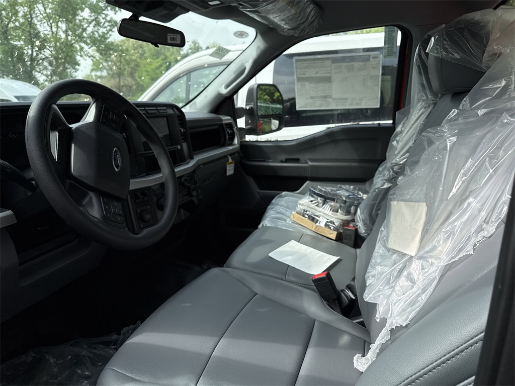 2024 Ford F-250 XL photo 4
