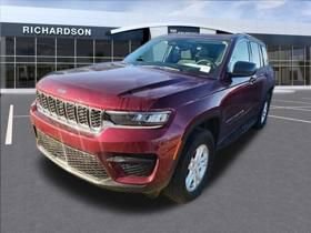 2023 Jeep Grand Cherokee Laredo's photo