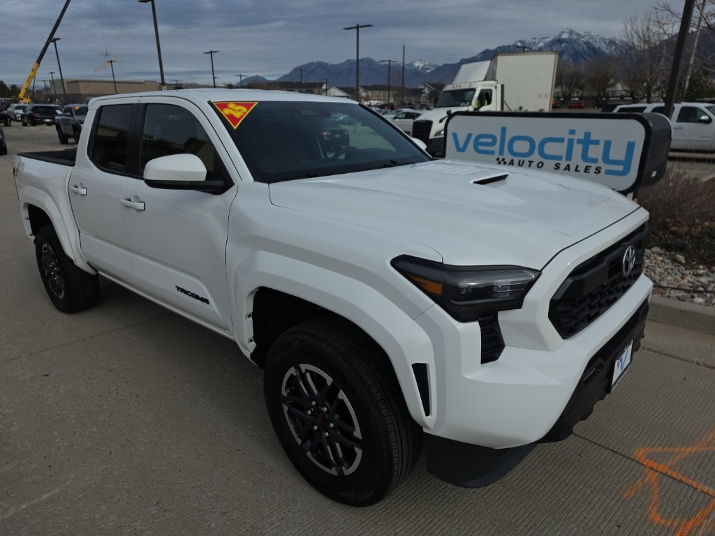 2025 Toyota Tacoma TRD Sport's photo