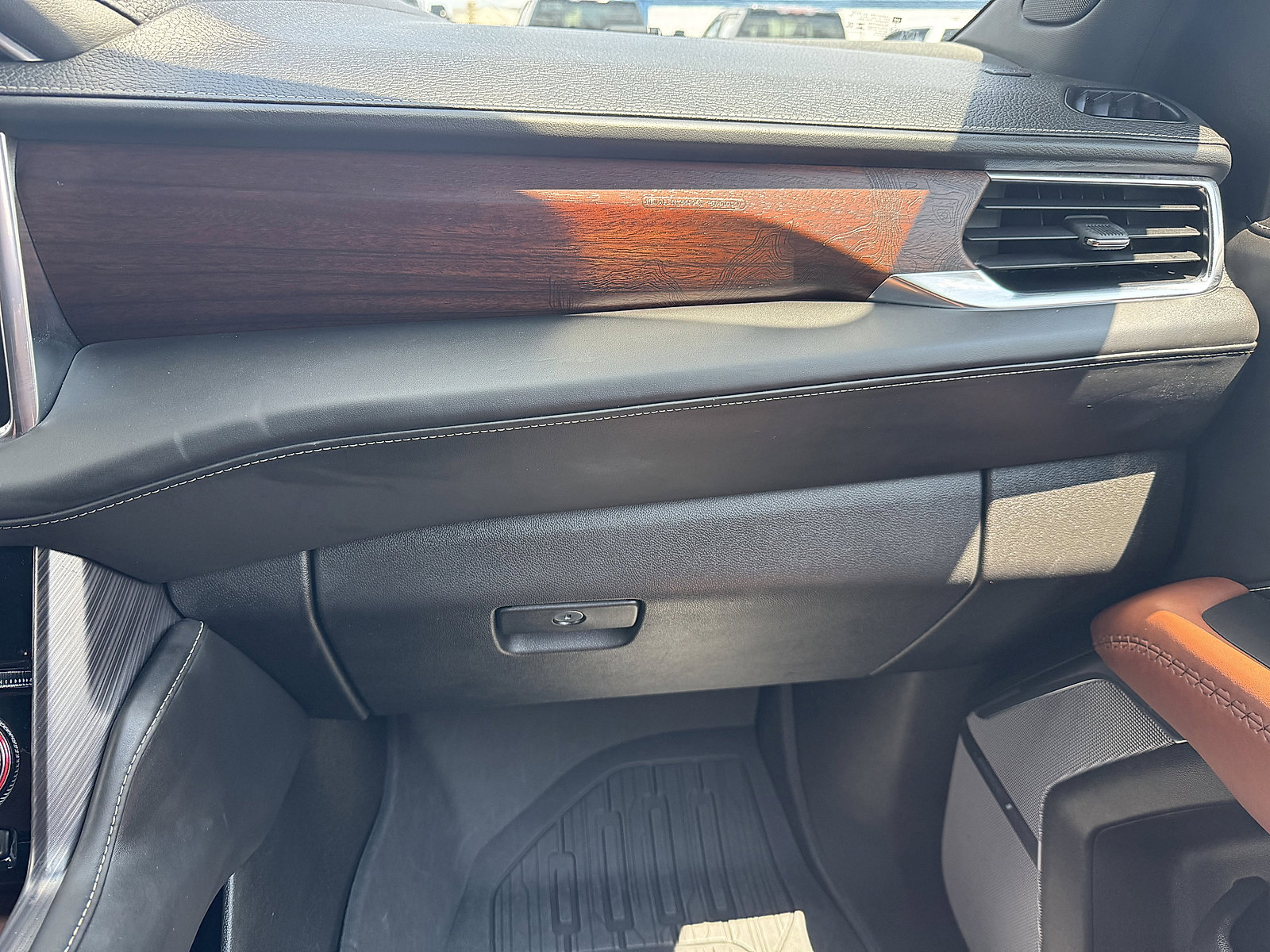 2023 Gmc Yukon Denali Ultimate photo 17