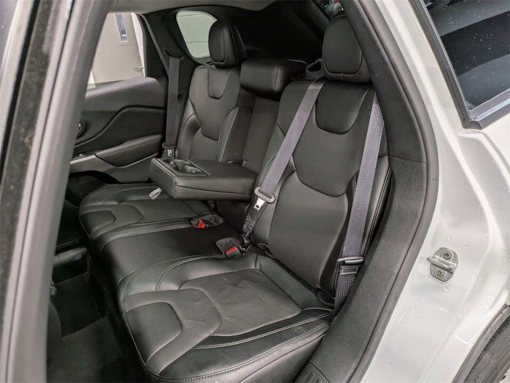 2022 Jeep Cherokee Latitude Lux photo 19