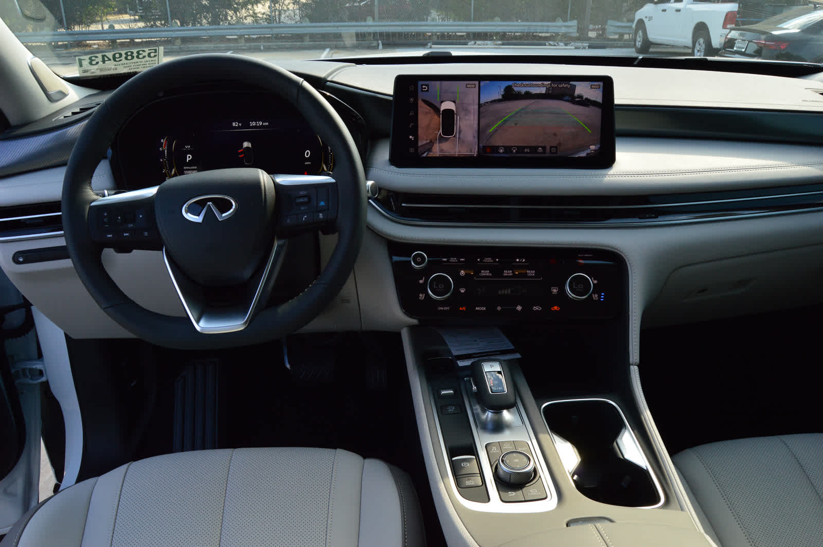 2026 Infiniti QX60 Luxe photo 17