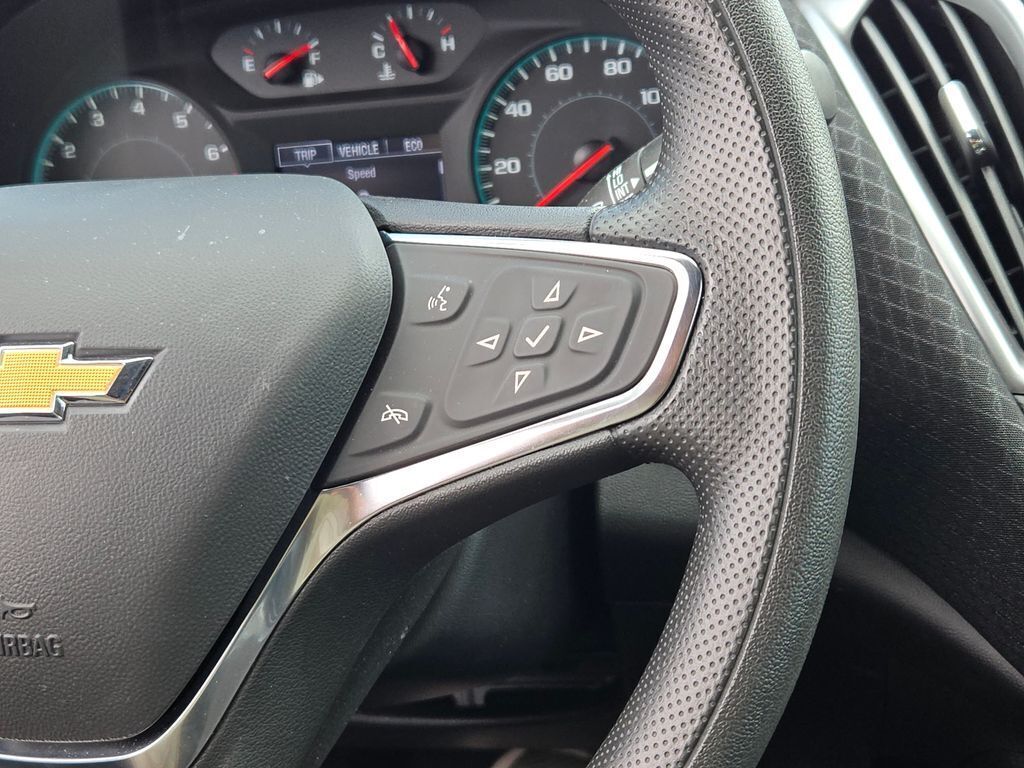 2025 Chevrolet Malibu LS photo 25