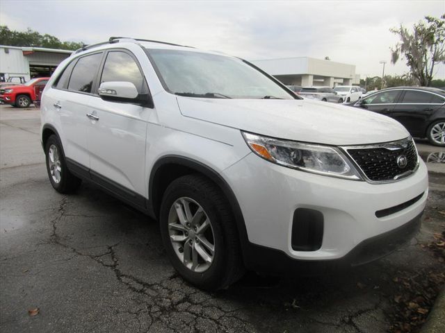 2014 Kia Sorento LX's photo