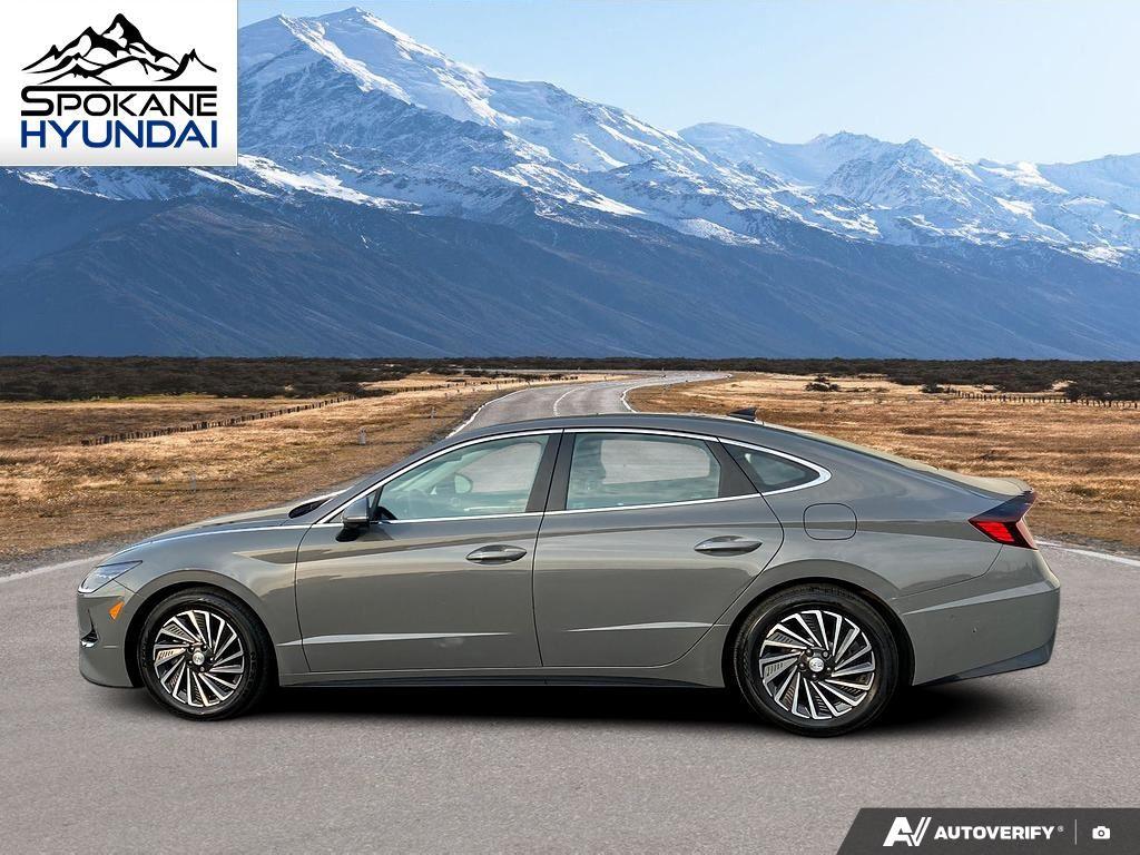 2022 Hyundai Sonata Hybrid Limited photo 2