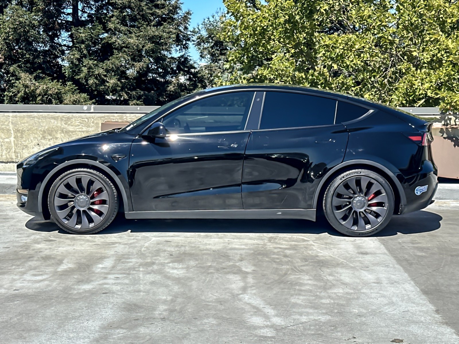 Used 2020 Tesla Model Y Performance with VIN 5YJYGDEF7LF017273 for sale in Kansas City