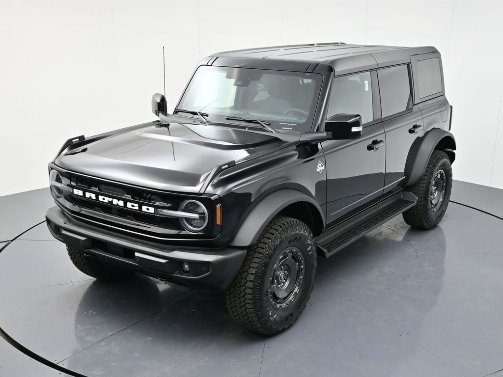 2025 Ford Bronco Outer Banks photo 30
