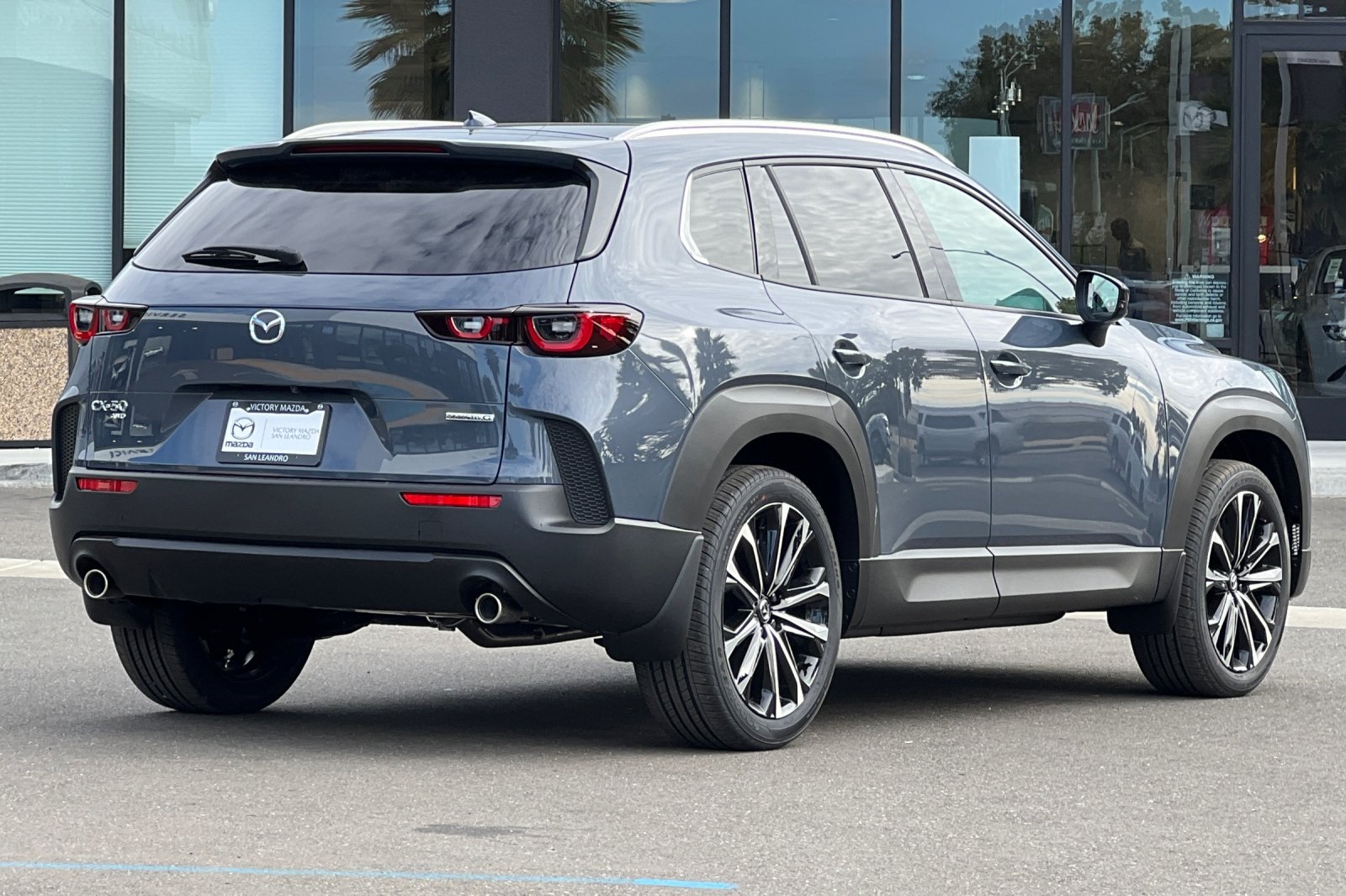 2025 Mazda CX-50 2.5 Premium Plus photo 3