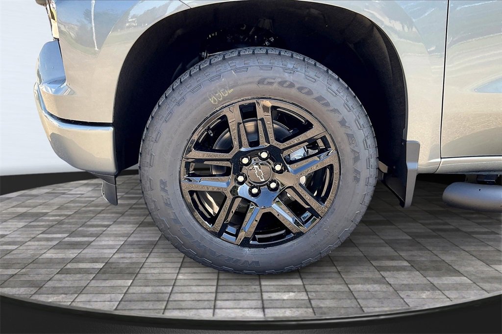 2026 Chevrolet Silverado 1500 Custom photo 11