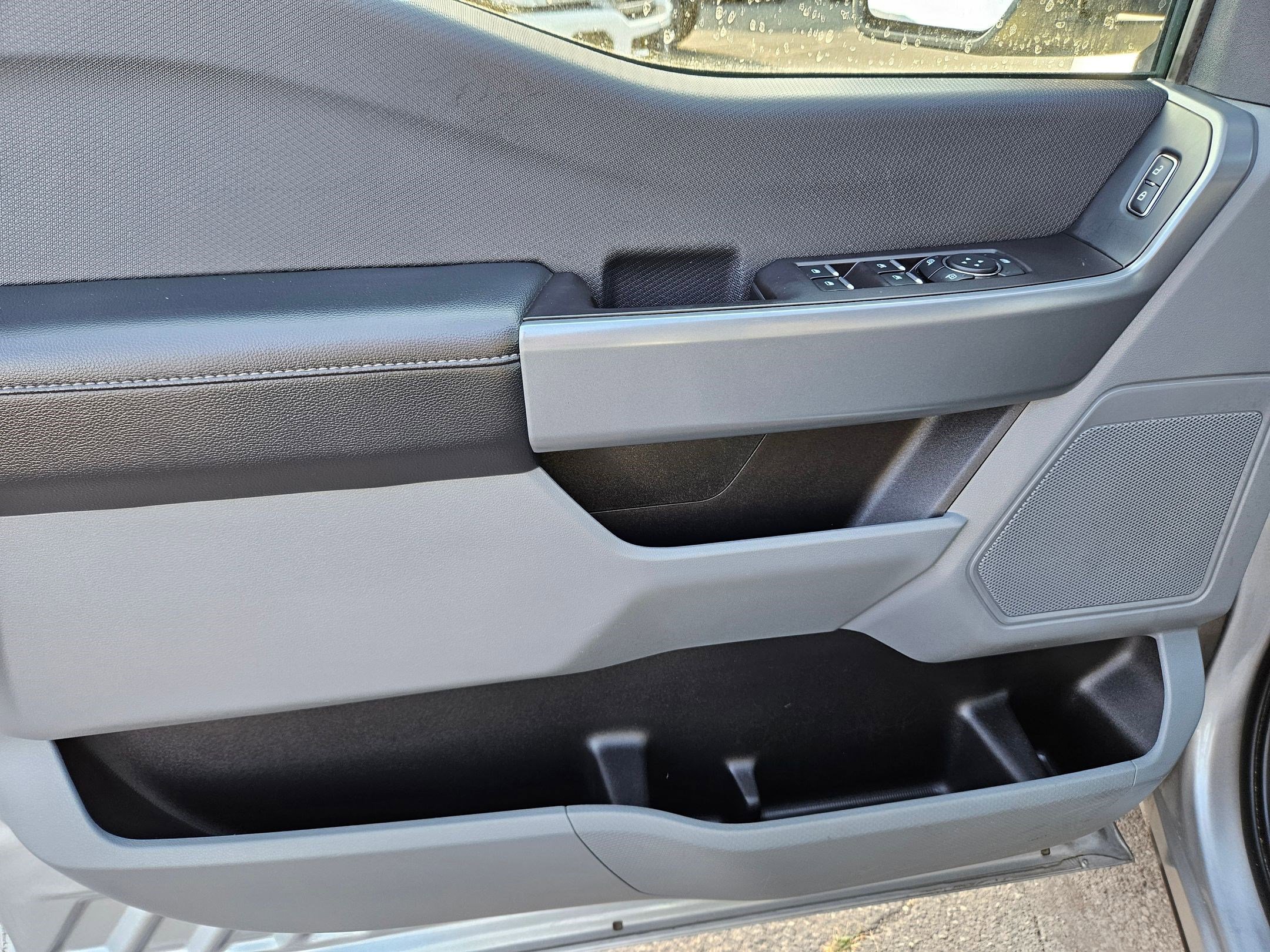 2023 Ford F-150 XLT photo 12