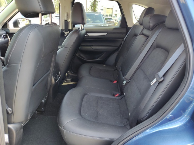 2022 Mazda CX-5 2.5 Select photo 3