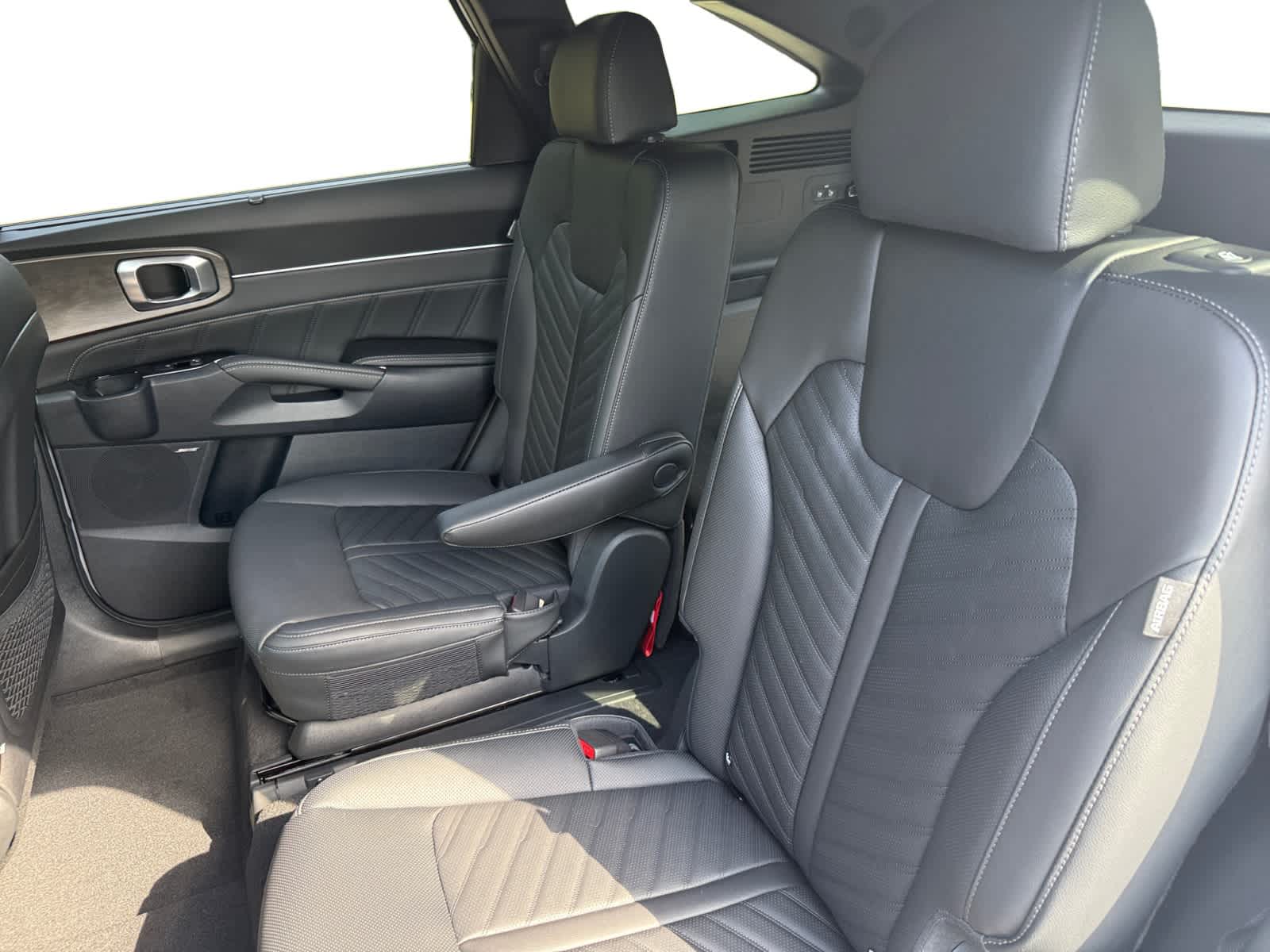 2026 Kia Sorento X-Line SX Prestige photo 13