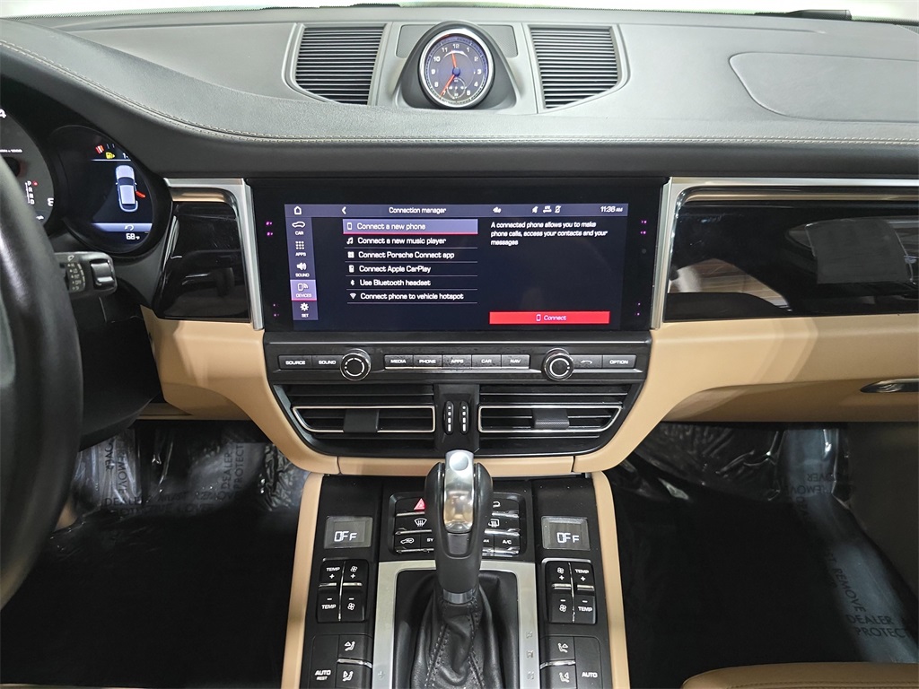 2021 Porsche Macan S photo 16