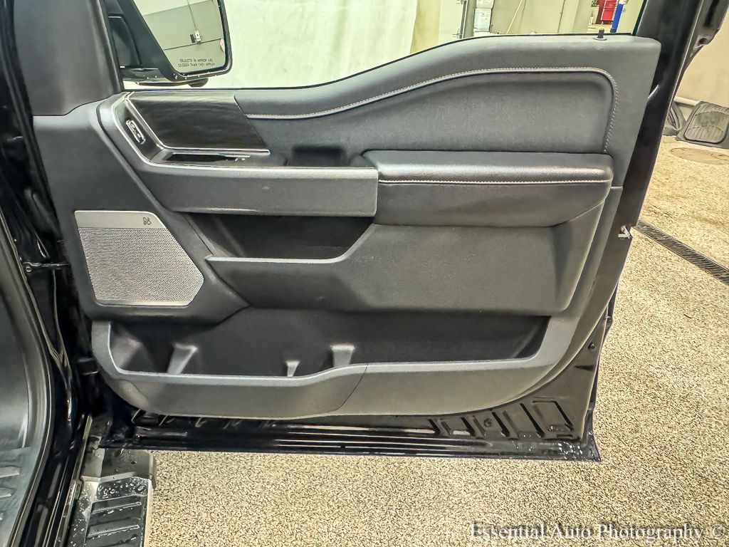 2025 FORD F-150 - Image 25