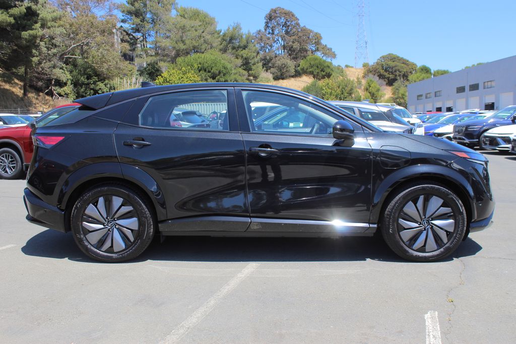 2024 Nissan ARIYA Platinum e-4ORCE photo 9