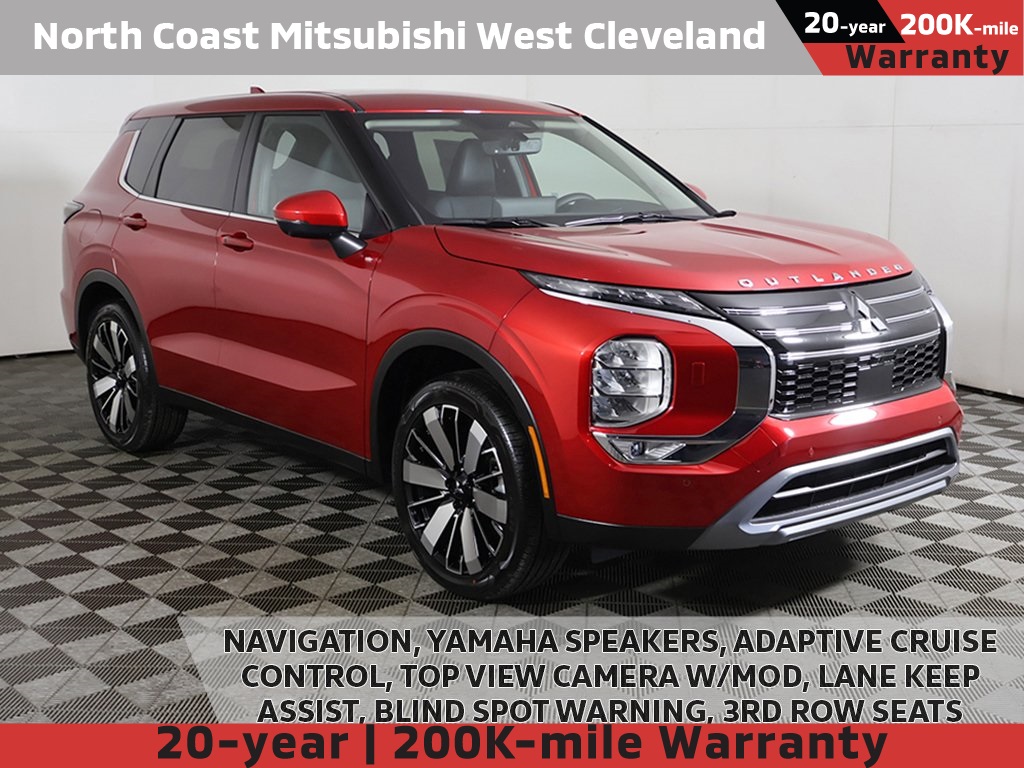 2025 Mitsubishi Outlander SE's photo