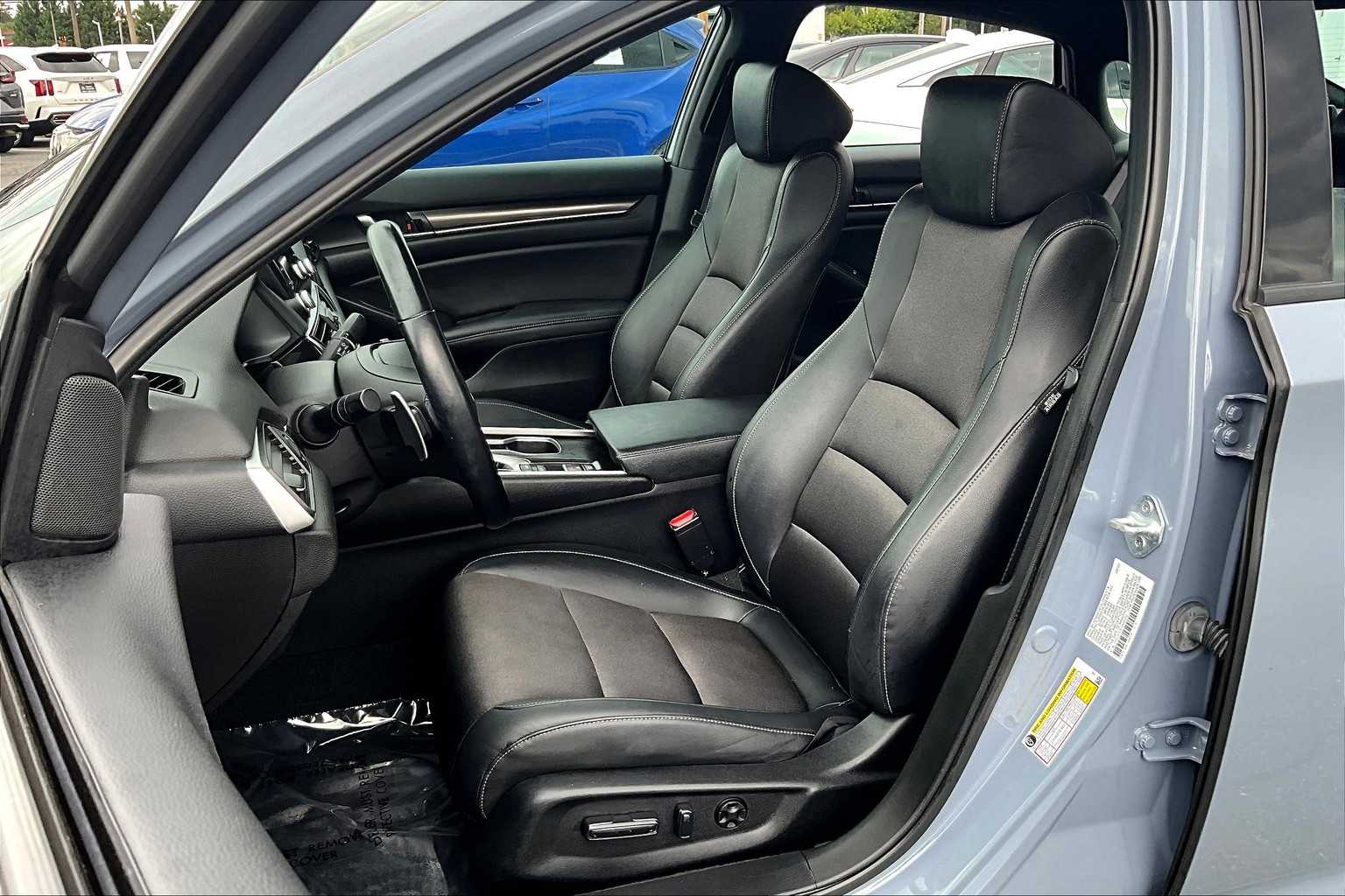2022 Honda Accord Sport photo 7