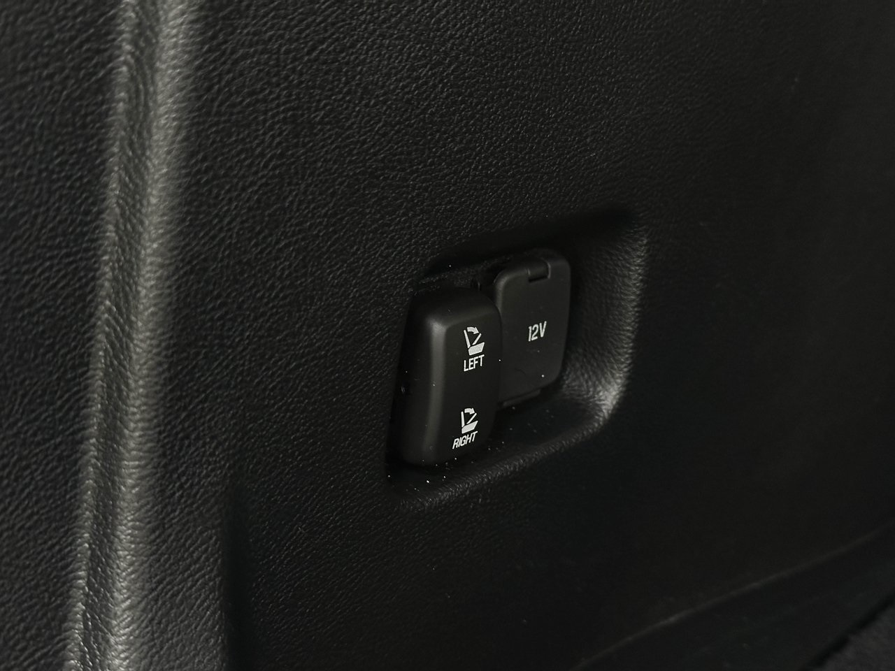 2023 Ford Edge SEL photo 16