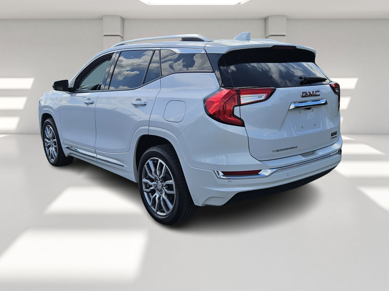 2022 Gmc Terrain Denali photo 3
