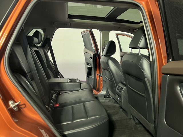 2022 Nissan Rogue SL photo 26