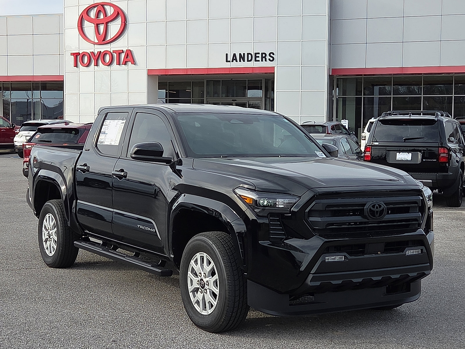 2025 Toyota Tacoma SR5's photo