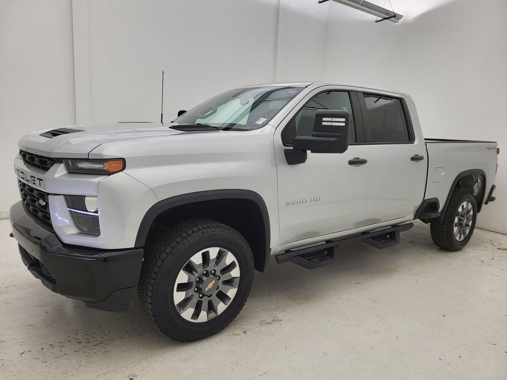 2022 Chevrolet Silverado 2500HD Custom photo 13