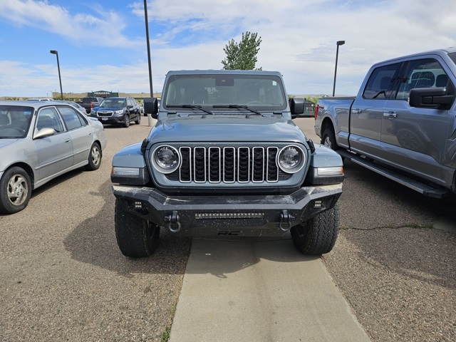2024 Jeep Wrangler Sahara photo 2
