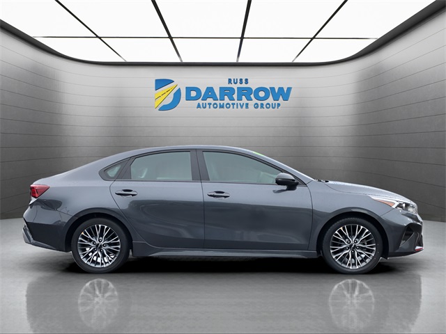 2023 Kia Forte GT-Line photo 9