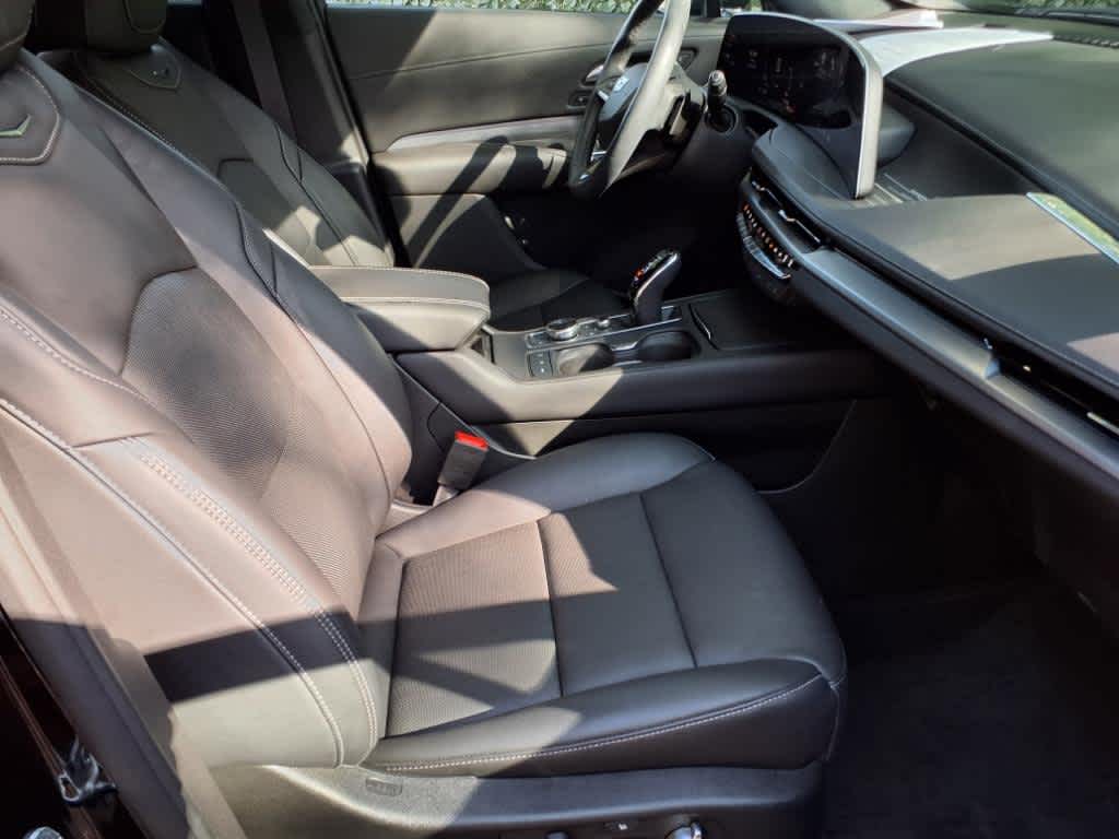 2024 Cadillac XT4 Premium Luxury photo 10