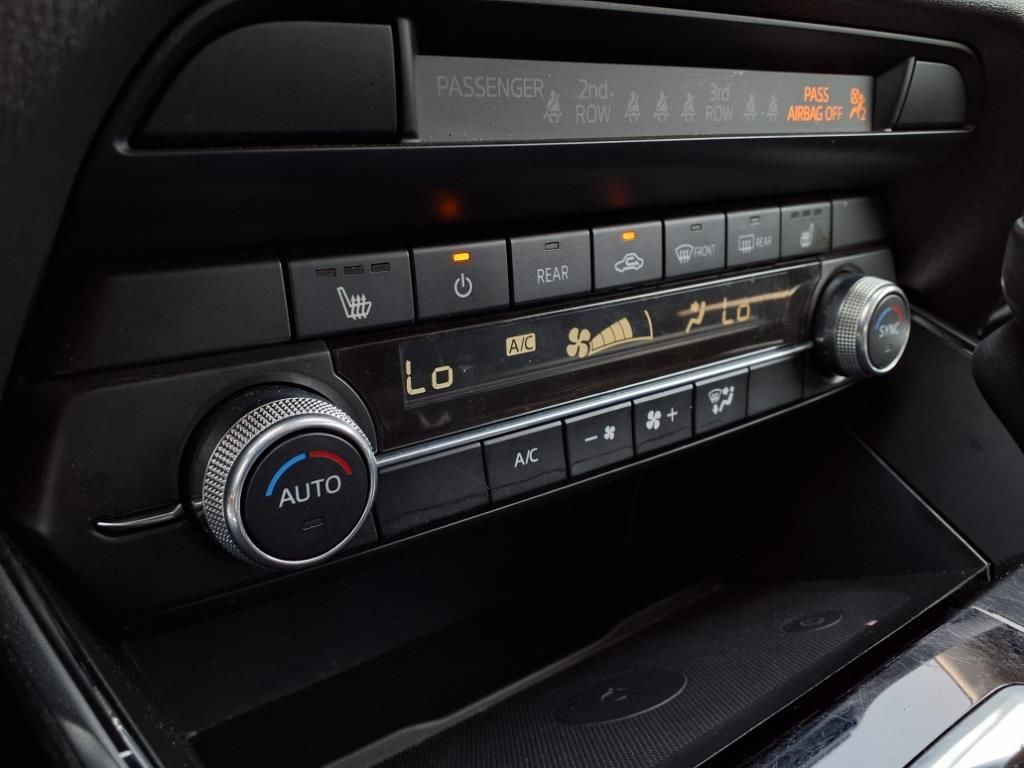 2023 Mazda CX-9 Touring photo 9