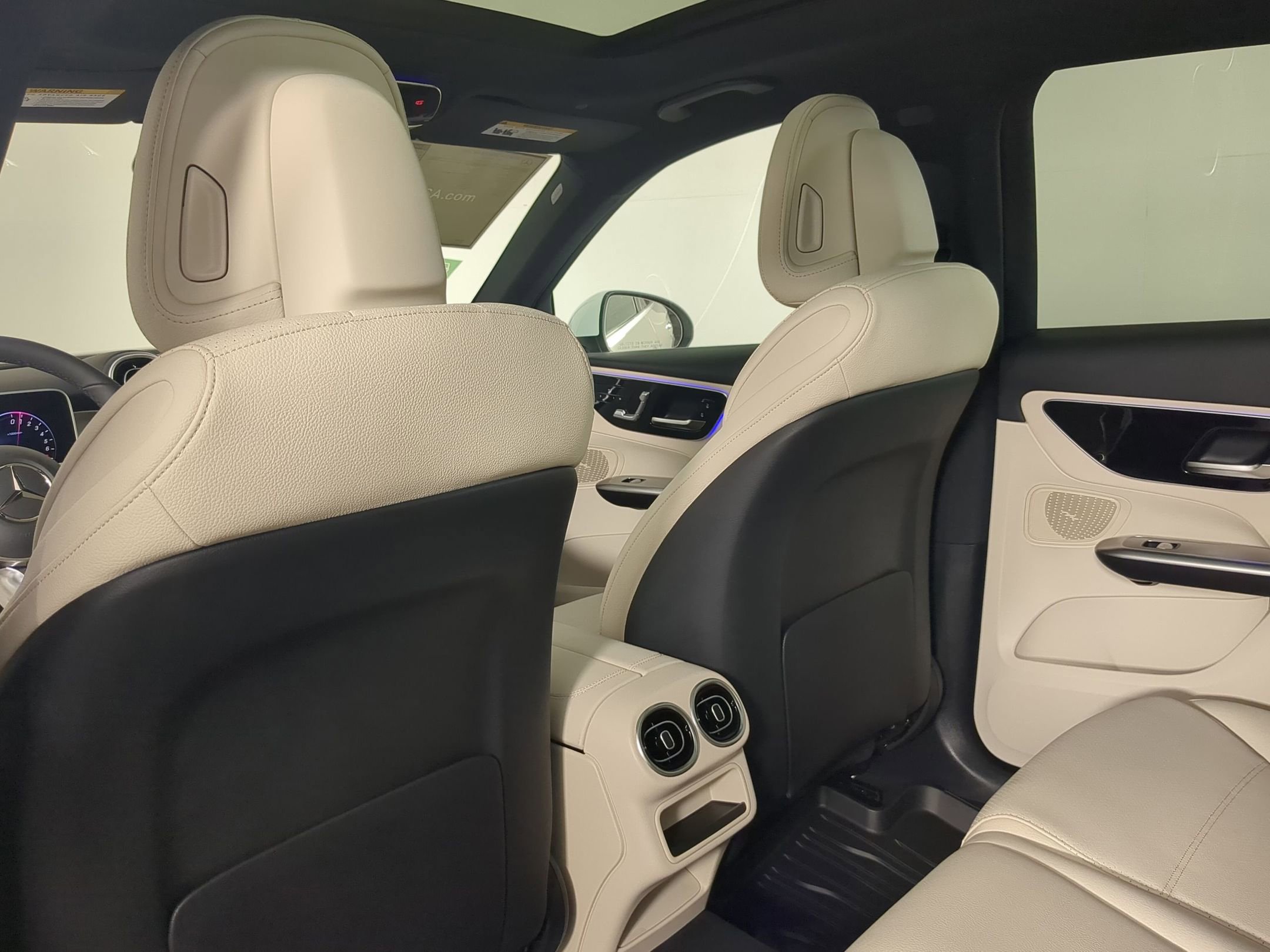 2026 Mercedes Benz GLC 350e 4MATIC photo 8