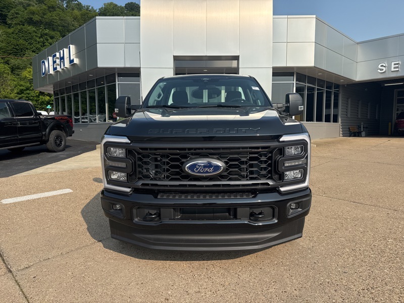 2025 Ford F-350 XL photo 2