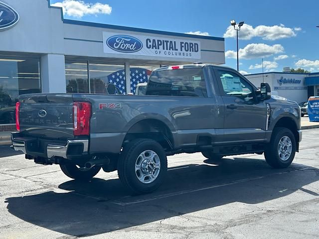 2026 Ford F-350 XLT photo 7