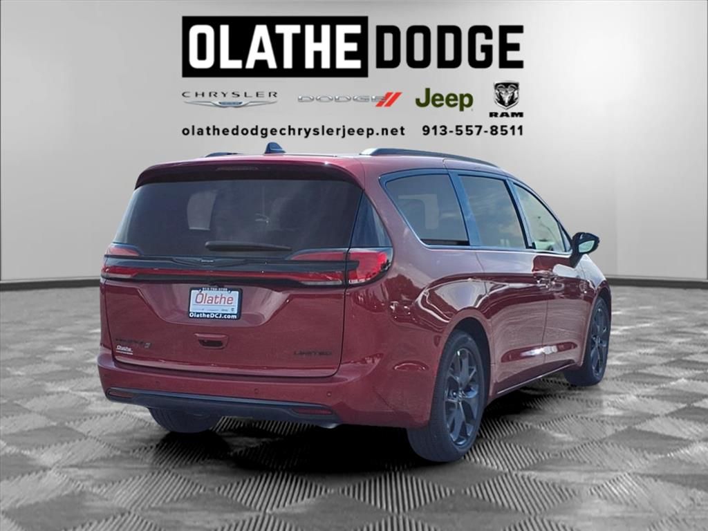 2026 Chrysler Pacifica Limited photo 24